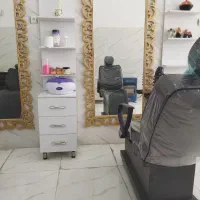 لوازم سالن زیبایی