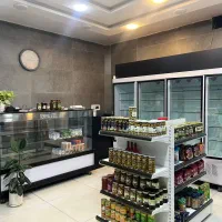 فروش مغازه در چهار راه ورزش
