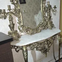 آیینه و شمعدان برنزی