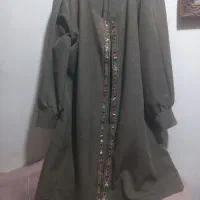 مانتو سبز تیره|لباس|اهواز, گلستان|دیوار