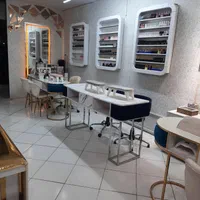 اجاره میز ناخن و صندلی