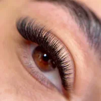 اکستنشن مژه و کراتین مو