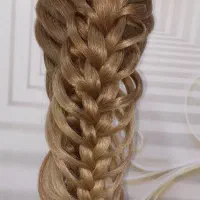 نیاز به همکاری مژه کار . فیشال کار . ناخن کار