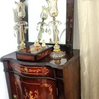 کنسول و آینه و شمعدان