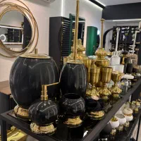 استخدام ادمین در فروشگاه لوکس