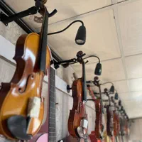 ویولن|ویولن|رباطکریم, رباطکریم|دیوار