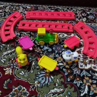 تعدادی اسباب بازی بسیار زیبا و تمیز