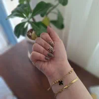 خدمات کاشت ناخن