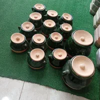 ظروف سفالی تازه بار از همدان رسید