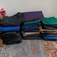 حدود ۲۰ تا۳۰ کیلو پارچه کت و شلوار وپیراهن مردانه