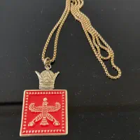 گردنبند شهباز، عقاب شاهی و تاج پهلوی