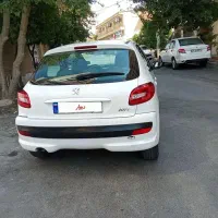 پژو 207  رنگ سفید مدل 90 اتومات، درجه 1|خودرو سواری و وانت|شیراز, نیستان|دیوار
