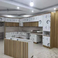 طراحی کابینت ام دی اف کمددیواری درب چوبی