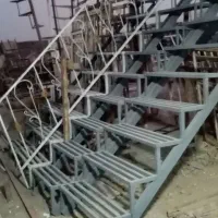 پله اهنی