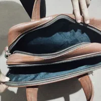 کیف اداری|کیف، کفش، کمربند|مشهد, شترک|دیوار