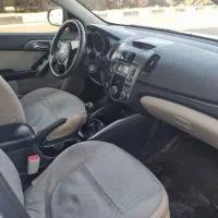 سراتو کیا دنده ای ۱۶۰۰|خودرو سواری و وانت|شیراز, عفیفآباد|دیوار