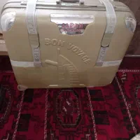 چمدان بزرگ|کیف، کفش، کمربند|مشهد, کوی ولیعصر|دیوار