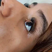 کاشت مژه|خدمات آرایشگری و زیبایی|بیرجند, |دیوار