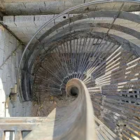 راه پله  گرد مدرن  A2026  نوین