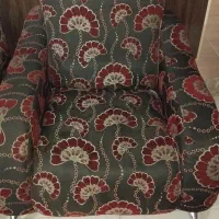 مبل ۷ نفره راحتی و تعدادی وسایل خانه