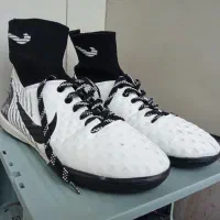 کفش فوتسال|کیف، کفش، کمربند|رزن, |دیوار