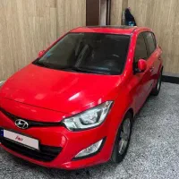 هیوندا i20 2015