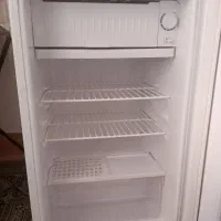 یخچال 5 فوت ایستکول|یخچال و فریزر|سده (خراسان جنوبی), |دیوار