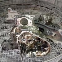 شارژ کمک فنر باگازوروغن+شستشوی قطعات موتوری خودرو