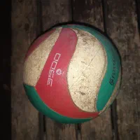توپ والیبال
