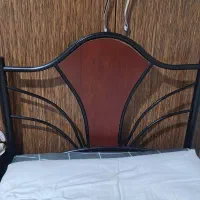 تخت یک نفره درحد نو