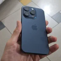 آیفون 15pro با حافظه 256 گیگ 1 بار شارژ