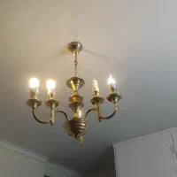 دو عدد لوستر سه شاخه هر دونه دو ملیون و ۵۰۰