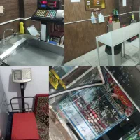 وسایل کامل و تمیز مرغ و ماهی فروش فوری توافقی