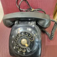 تلفن قدیمی کاملا سالم
