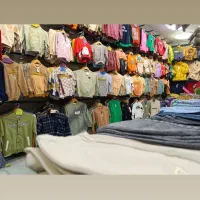 فروشنده خانم