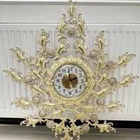 ساعت برنجی رنگ شده