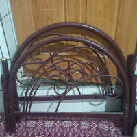 تخت یک نفره بدون کفی|تخت و سرویس خواب|شیراز, شهرک کوشکک|دیوار
