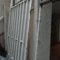 نرده اهنی در تخته کار و ایرانیت