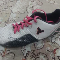 کفش چمن خارجی|کیف، کفش، کمربند|اسفراین, |دیوار