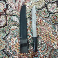 چاقوی بزرگ با غلاف