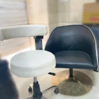 میز ناخن ، صندلی ، آینه قدی