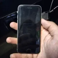 Iphone se 2022 (128GB LLA)|موبایل|اصفهان, باغ دریاچه|دیوار