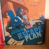 بردگیم بازی Escape plan به همراه آپگرید پک