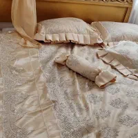 تخت دونفره همراه تشک دونفره و دو عدد پاتختی|تخت و سرویس خواب|بومهن, |دیوار