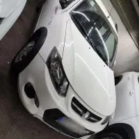 کوییک سفید ساده مدل ۱۴۰۲