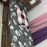 تخت و تشک