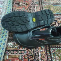 دوجفت کفش کاراولی نو ،دومی درحدنو