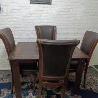 میز غذاخوری