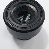 لنز سونی 50  . f 1.8