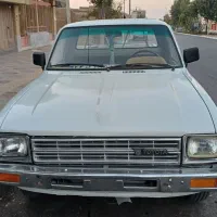 تویوتا  وانت۸۳